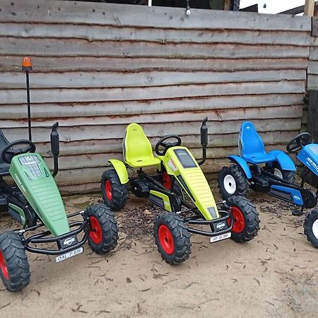 De Smishoeve Met Kinderpret, Dieren En Wellness Heers エクステリア 写真