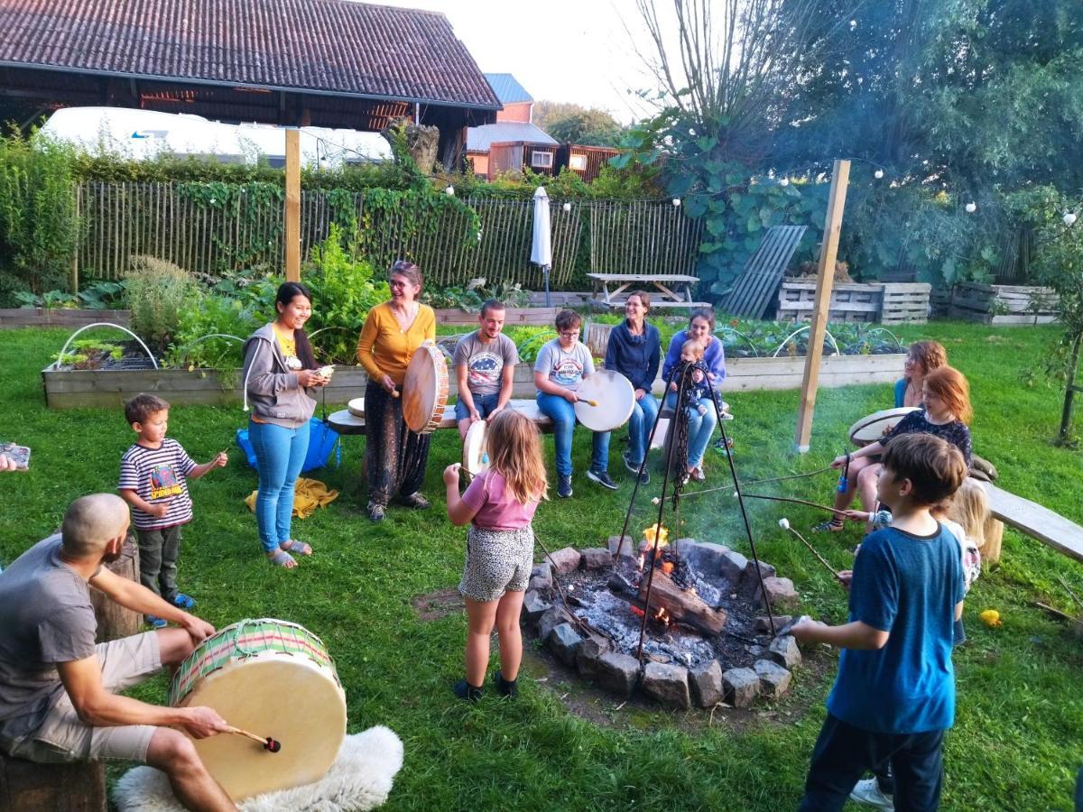 De Smishoeve Met Kinderpret, Dieren En Wellness Heers エクステリア 写真