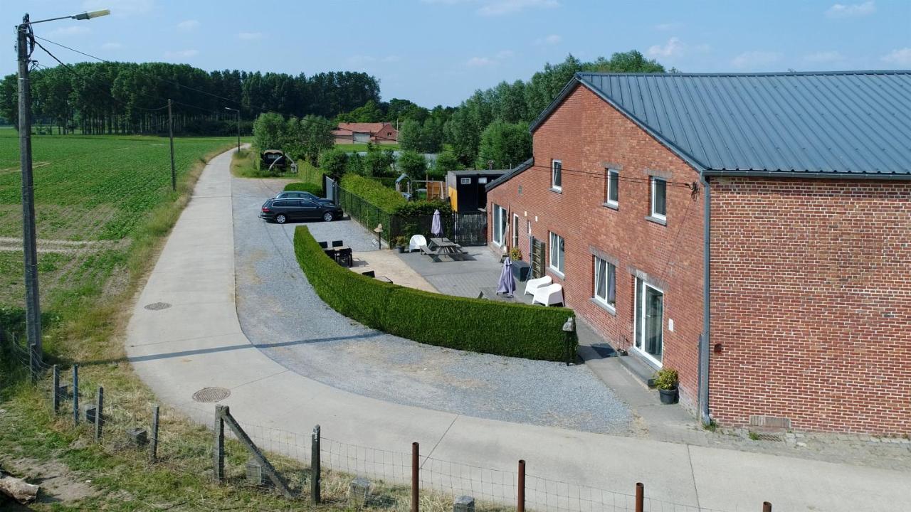 De Smishoeve Met Kinderpret, Dieren En Wellness Heers エクステリア 写真